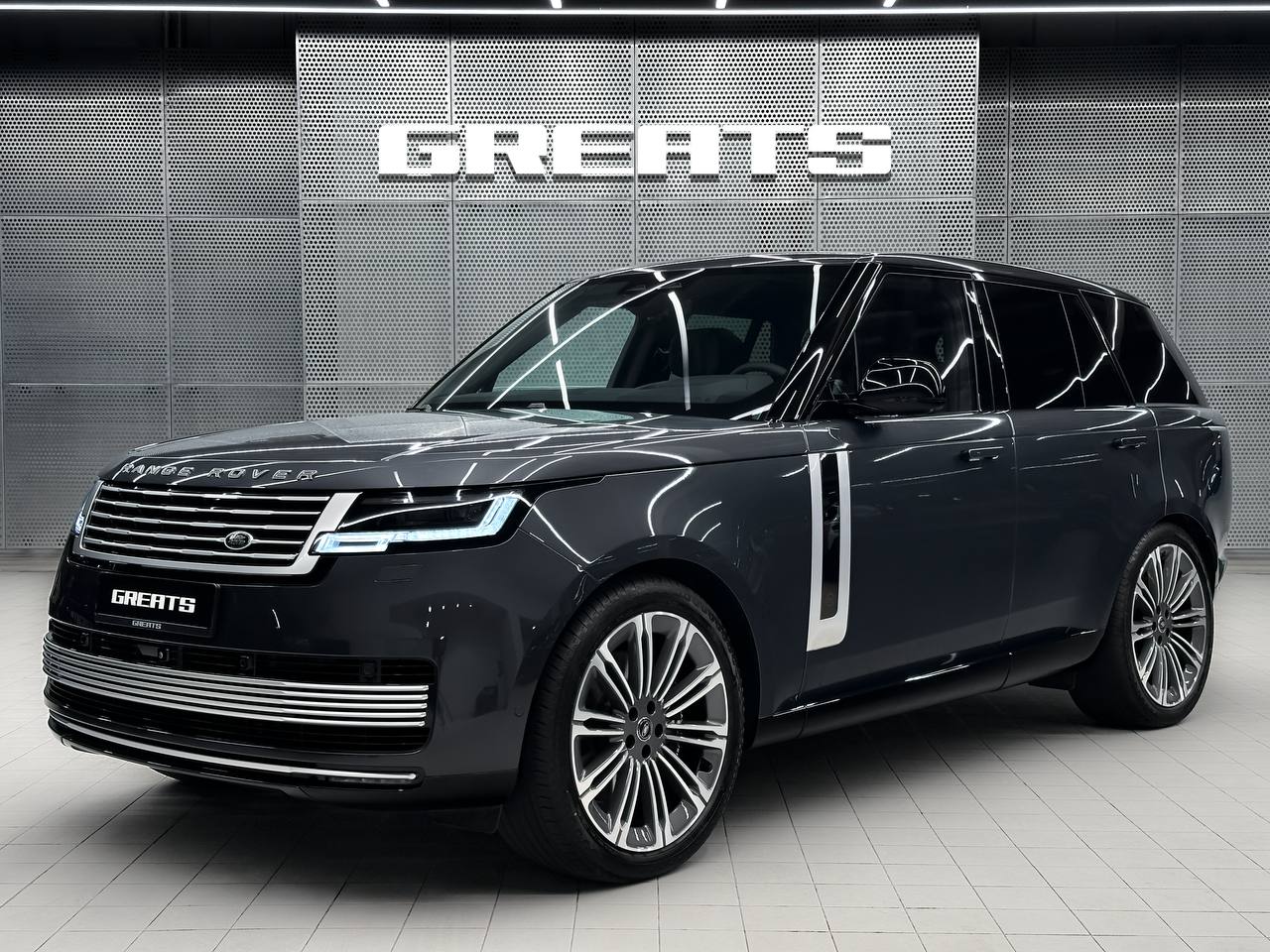 Купить Land-Rover Range Rover SV 4.4 (615 л.с.) Темно-серый, 2026