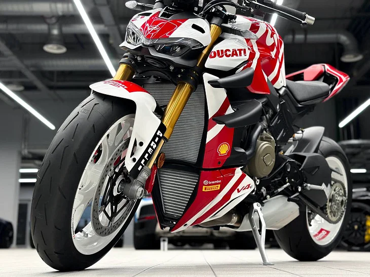 Ducati Streetfighter V4 Supreme