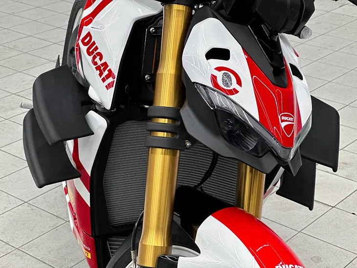 Ducati Streetfighter V4 Supreme