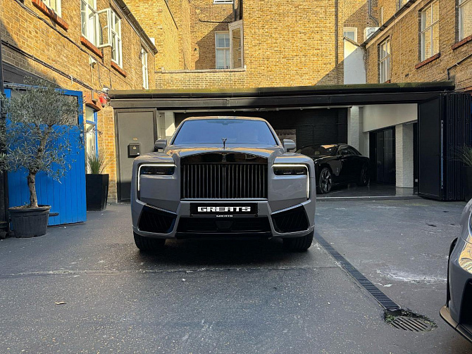 Rolls-Royce Cullinan Black Badge FL