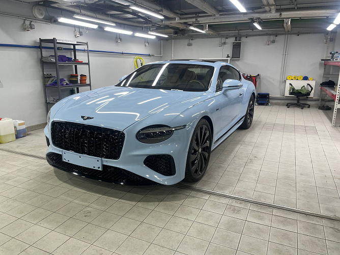 Bentley Continental GT Azure Hybrid FL 4.0 (680 л.с.) Голубой, 2026