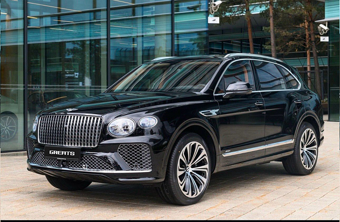 Bentley Bentayga	Azure FL 4.0 (550 л.с.) Черный, 2026
