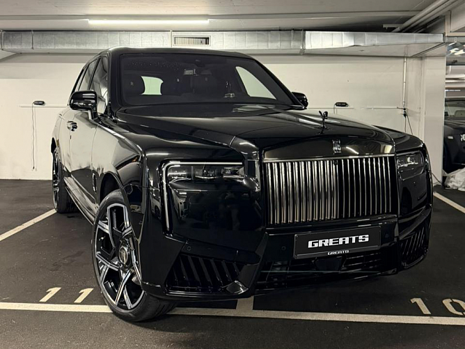 Rolls-Royce Cullinan Black Badge 6.75 (600 л.с.) Черный, 2026