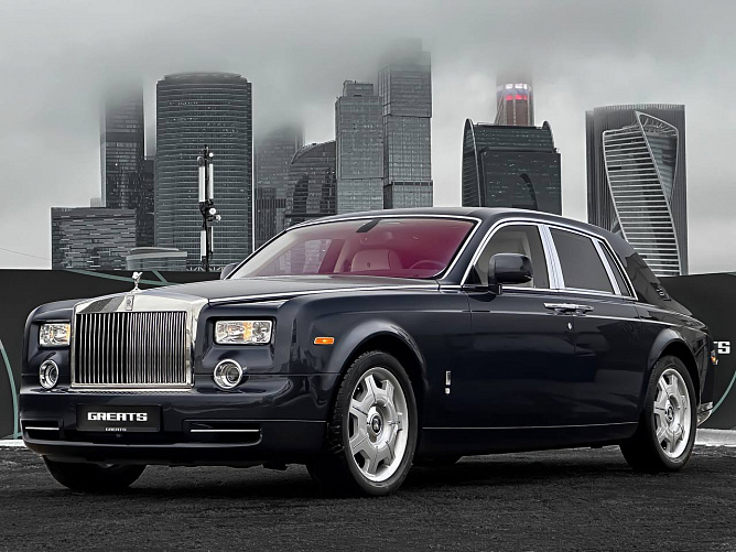 Rolls-Royce Phantom SWB 4.8 (460 л.с.) Темно-серый, 2010