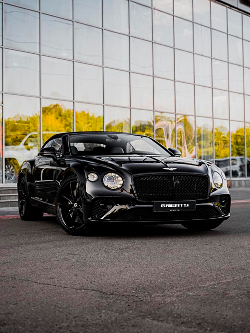 Bentley Continental GT V8 Cabrio 4.0 (550 л.с.) Черный, 2022