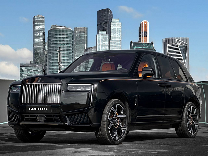 Rolls-Royce Cullinan Black Badge FL