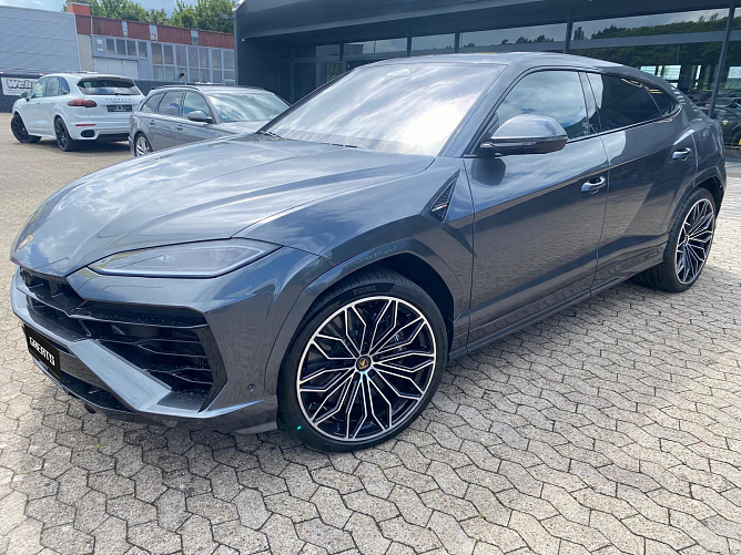 Lamborghini Urus SE 4.0 (800 л.с.) Темно-серый, 2026