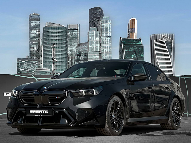 BMW M5 4.4 (727 л.с.) Черный, 2024