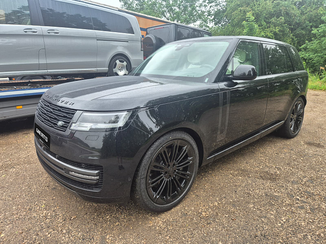 Land Rover Range Rover LWB Autobiography 4.4 (530 л.с.) Черный, 2026