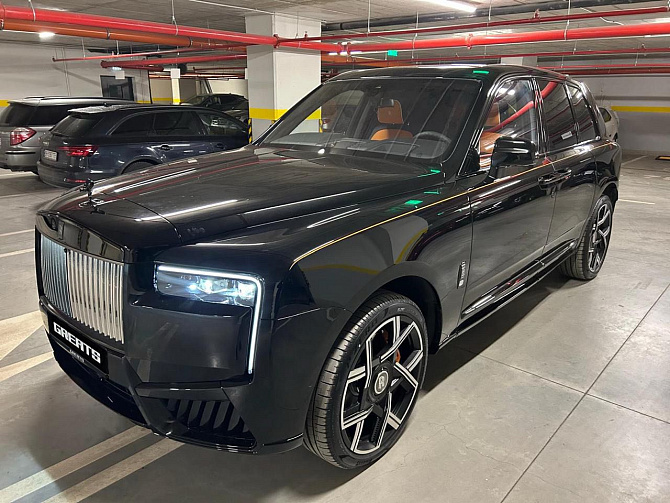 Rolls-Royce Cullinan Black Badge FL