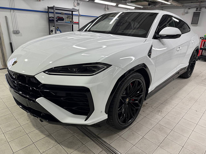 Lamborghini Urus SE 4.0 (800 л.с.) Белый (бело-серый), 2026