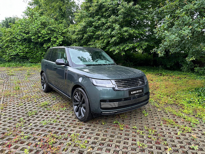 Land Rover Range Rover SV 4.4 (615 л.с.) Belgravia green, 2026
