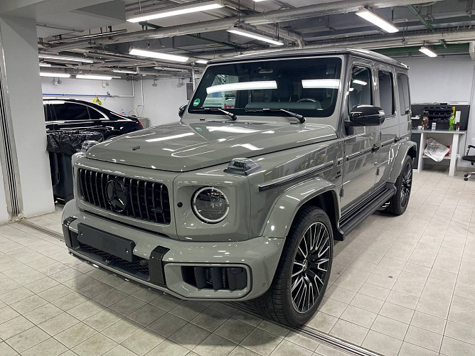 Mercedes-Benz G63 AMG FL 4.0 (585 л.с.) Классический серый, 2026