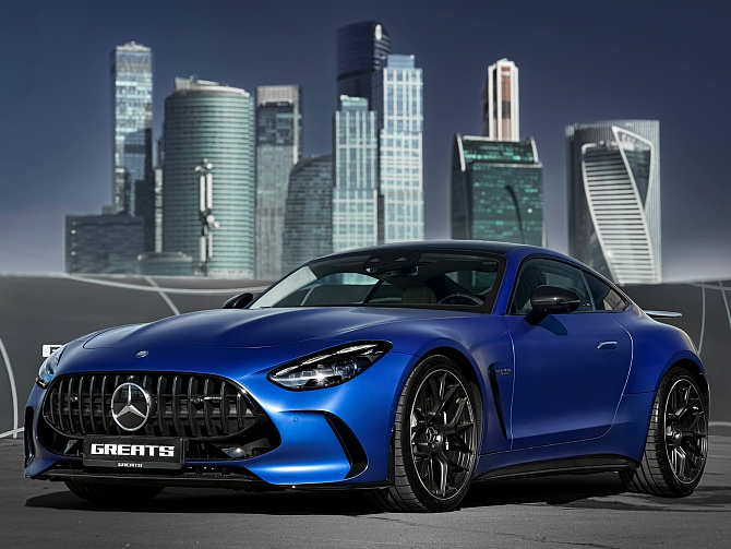 Mercedes-Benz AMG GT 63 4MATIC+ Coupe 4.0 (585 л.с.) Спектральный синий magno, 2025