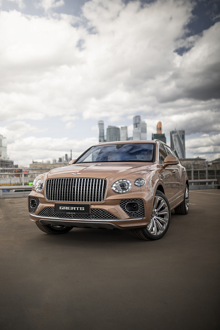 Bentley Bentayga EWB Azure First Edition V8 4.0 (550 л.с.) Rose gold, 2023