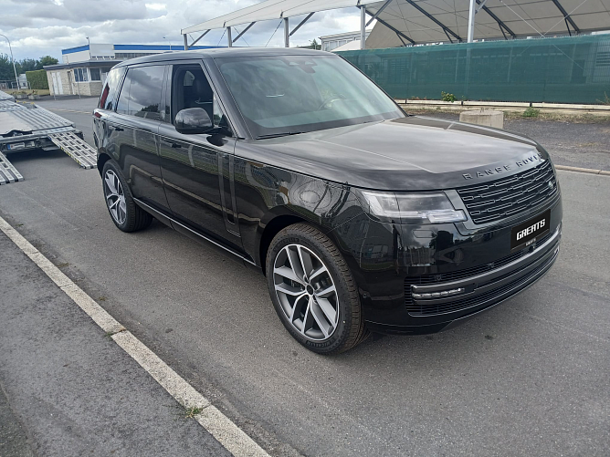 Land Rover Range Rover LWB Autobiography 4.4 (530 л.с.) Черный, 2026