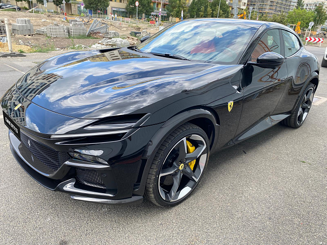Ferrari Purosangue 6.5 (725 л.с.) Черный, 2026