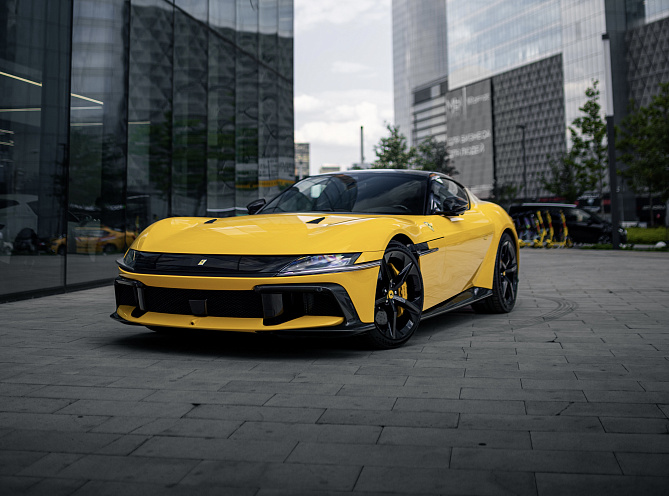 Ferrari 12 cilindri 6.5 (830 л.с.) Желтый, 2025