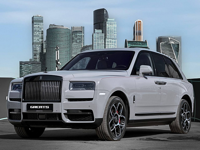 Rolls-Royce Cullinan Black Badge 6.75 (600 л.с.) Серый, 2021