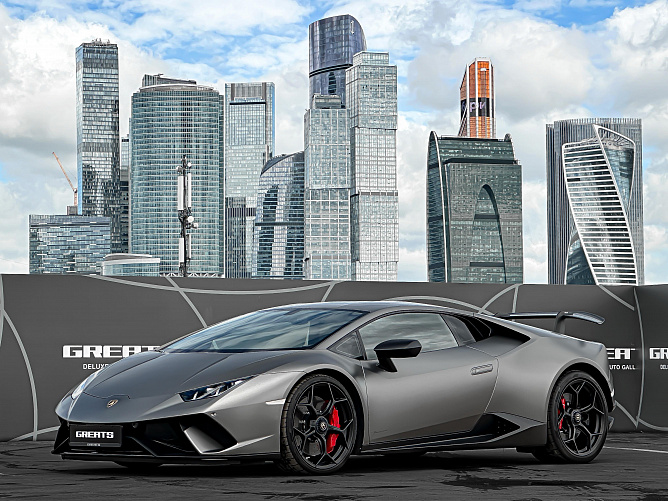 Lamborghini Huracan 5.2 (640 л.с.) Серый матовый, 2019
