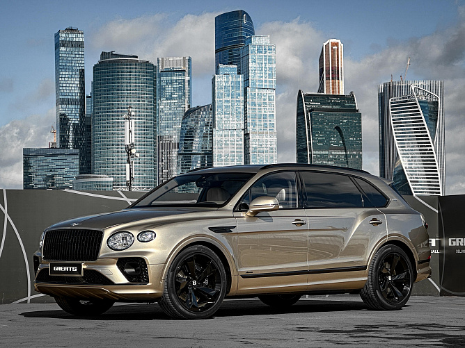 Bentley Bentayga V8 EWB Azure First Edition 4.0 (550 л.с.) Золотой, 2024