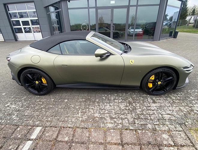 Ferrari Roma Spider 3.9 (620 л.с.) Болотный матовый, 2026