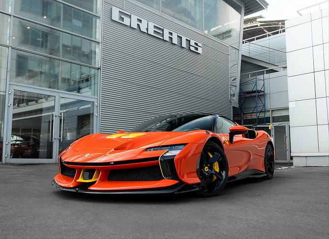 Ferrari SF90 Stradale XX 4.0 (1030 л.с.) Красный, 2025