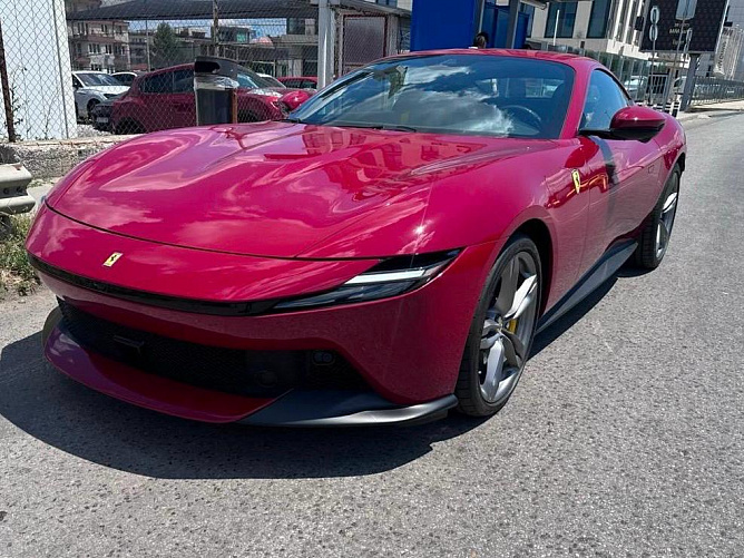 Ferrari Amalfi 3.9 (640 л.с.) Красный, 2026