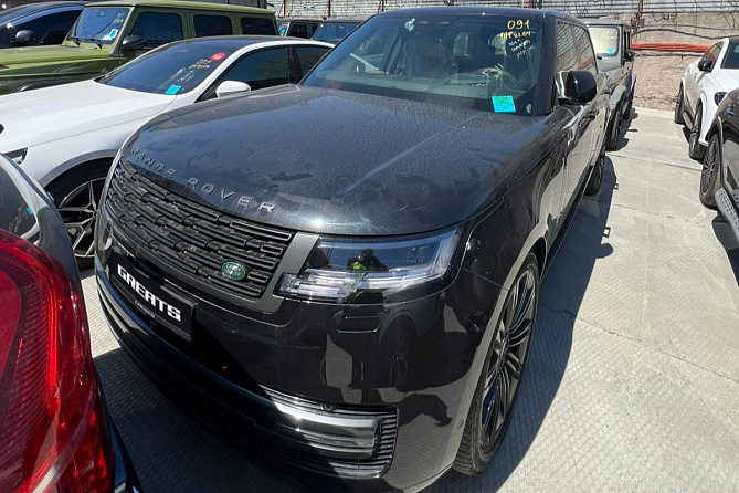 Land Rover Range Rover LWB Autobiography 4.4 (530 л.с.) Черный, 2025
