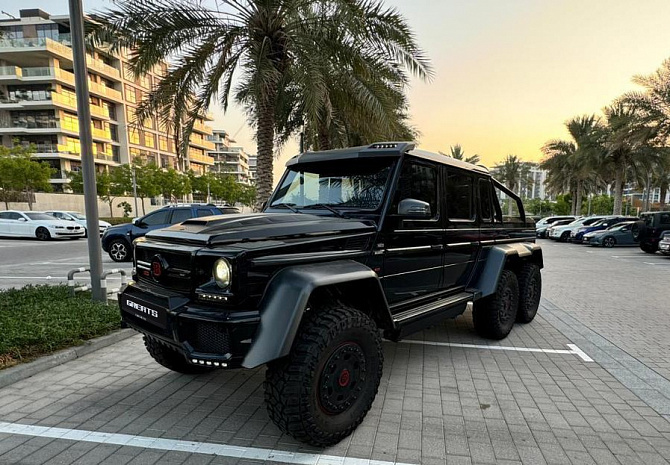 Brabus G63 AMG 6х6 Brabus 4.0 (700 л.с.) Черный обсидиан, 2016