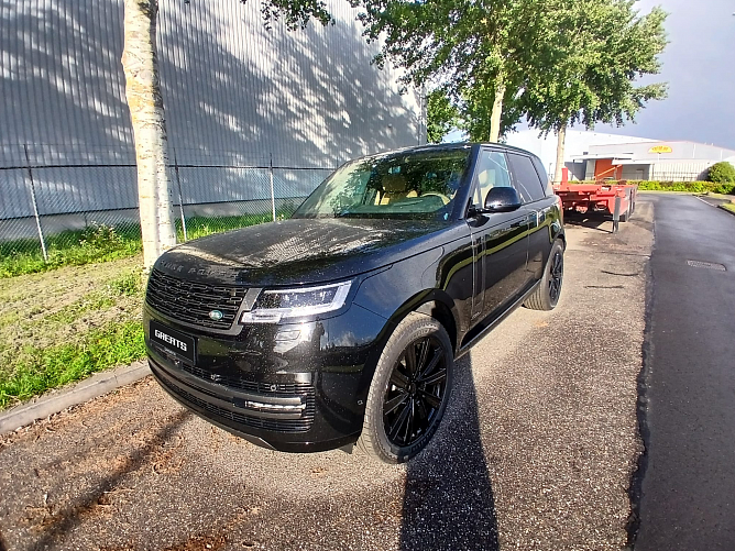 Land Rover Range Rover Autobiography 3.0 (350 л.с.) Черный, 2026