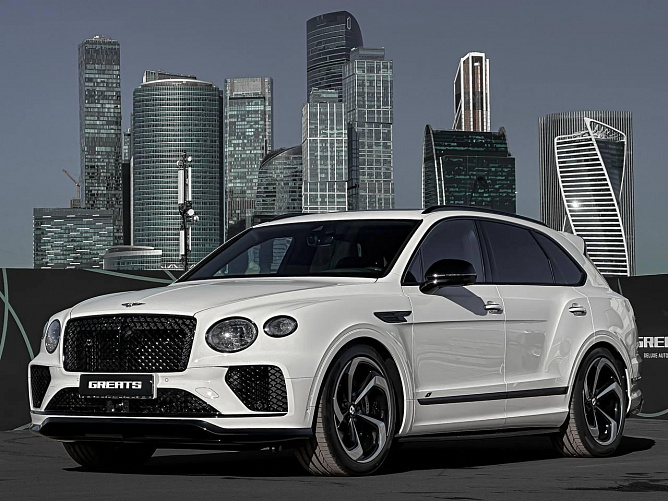 Bentley Bentayga V8 4.0 (550 л.с.) Белый, 2024