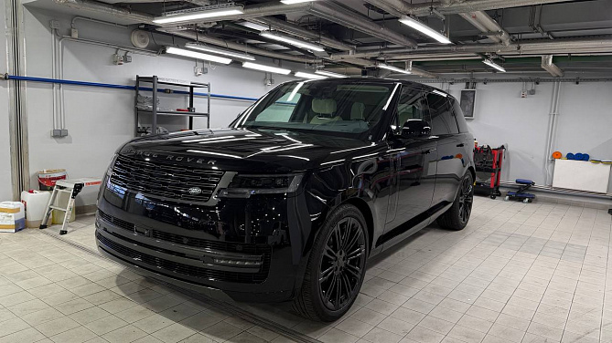 Land Rover Range Rover LWB Autobiography 4.4 (530 л.с.) Черный, 2026