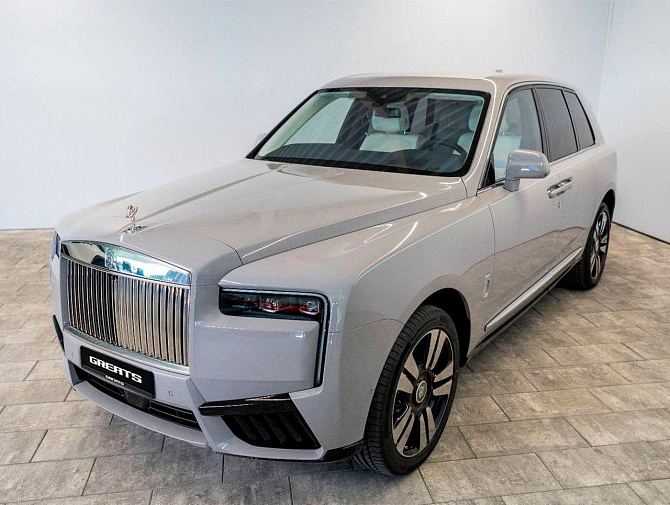 Rolls-Royce Cullinan Silver Badge FL